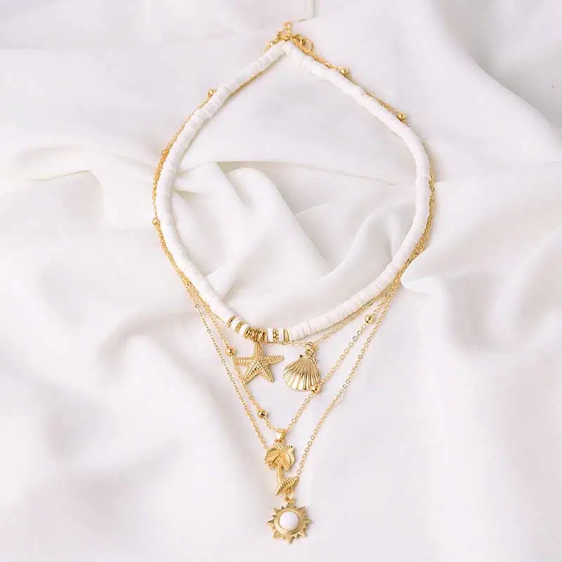 Collar de playa con los simbolos de Ibiza